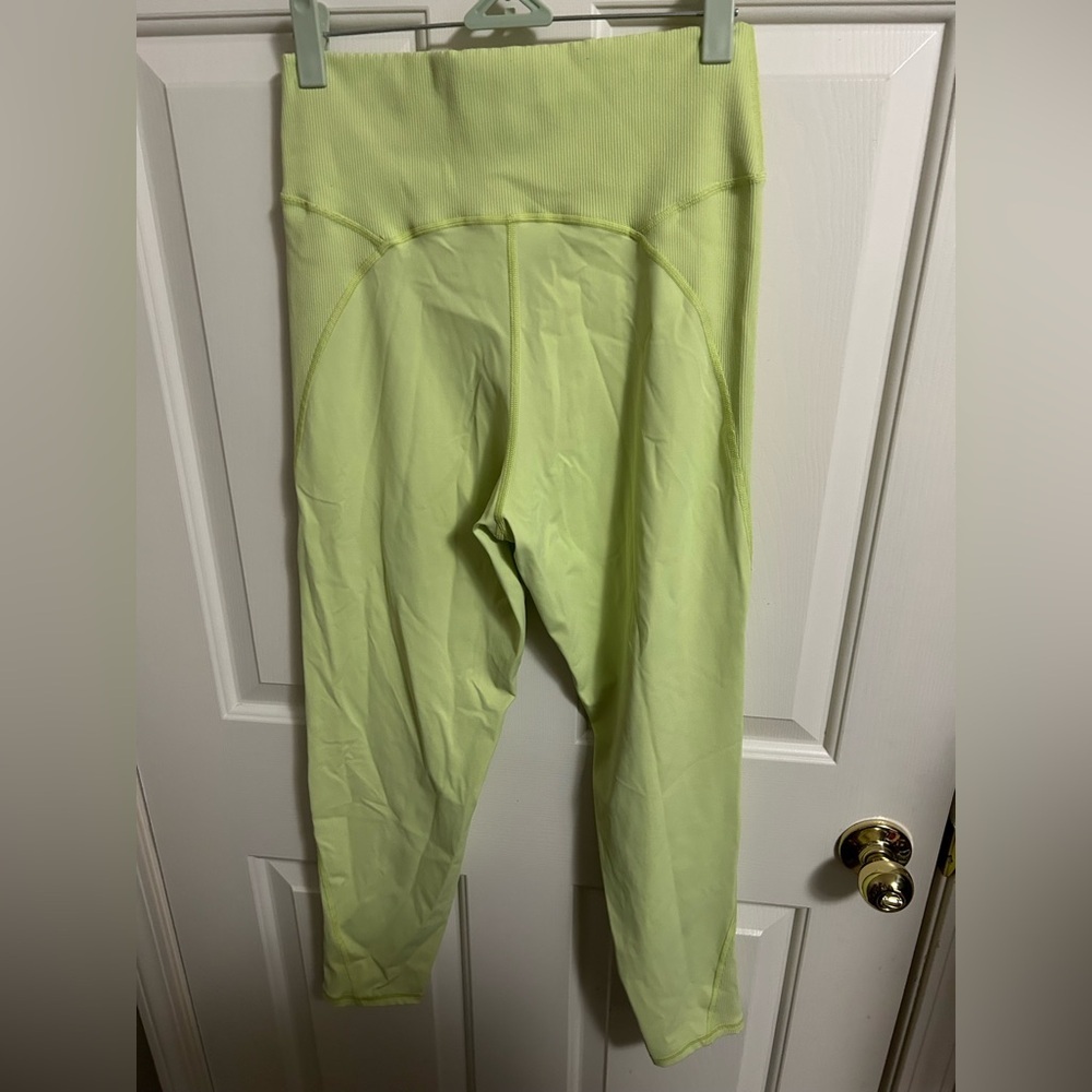 3/$30 Offline By Aerie Goals Hi-Rise 7/8‎ Legging Lime Green XL - Picture 4 of 4